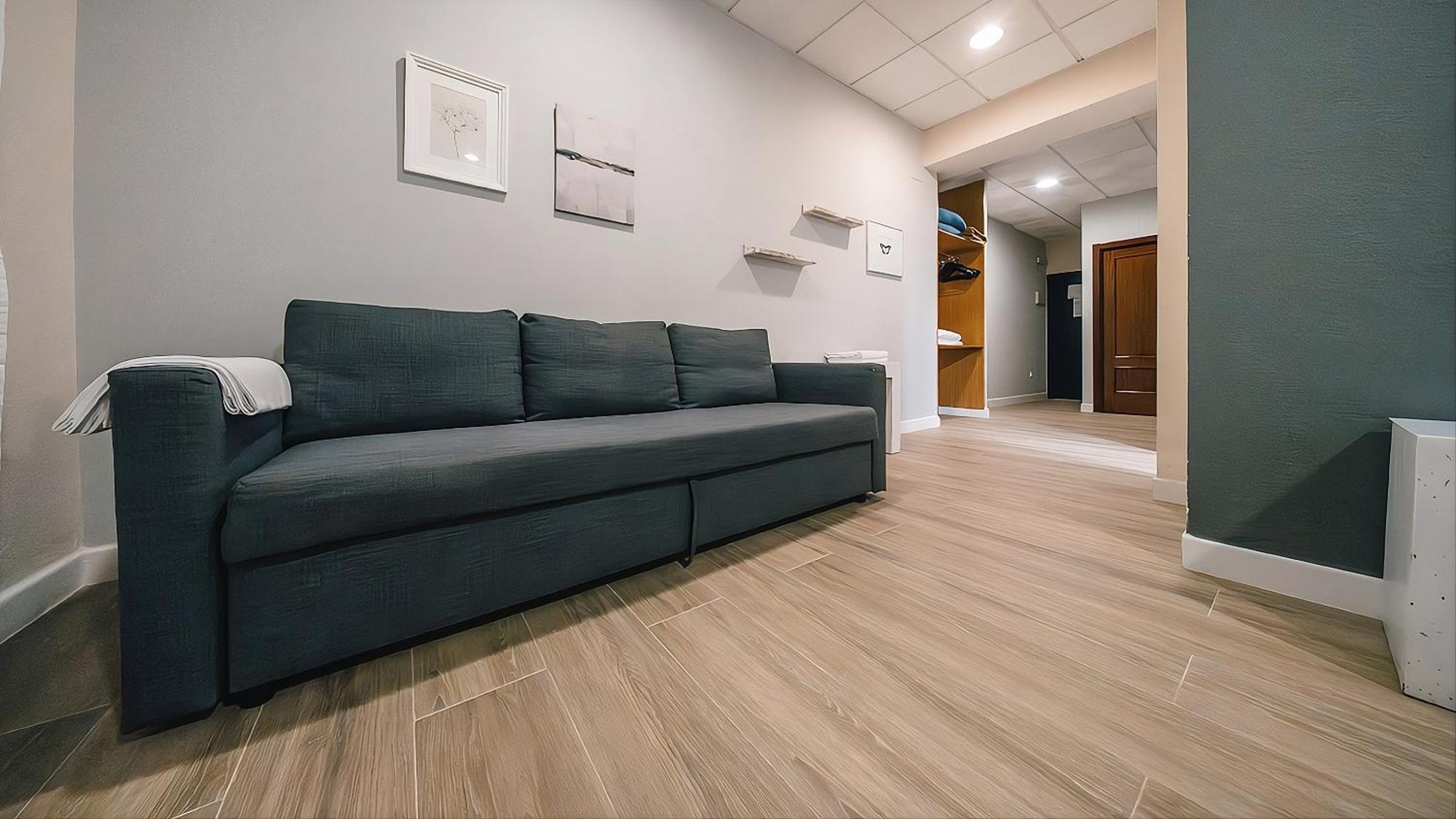 Deluxe Family Room
